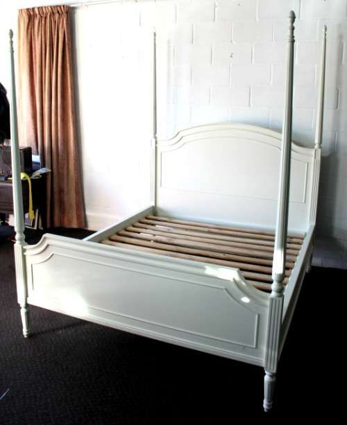 A magnificent Olympic Queen-sized (four poster) white bed in stunning condition