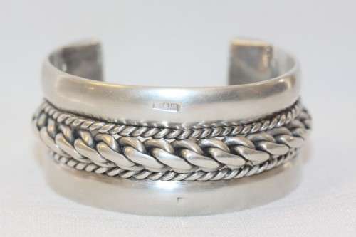 A truly spectacular vintage hand made Egyptian 800 Silver solid ladies bracelet (147.9g) = WOW!!!