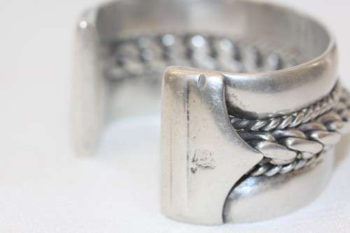 A truly spectacular vintage hand made Egyptian 800 Silver solid ladies bracelet (147.9g) = WOW!!!