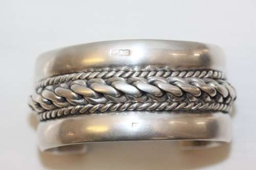 A truly spectacular vintage hand made Egyptian 800 Silver solid ladies bracelet (147.9g) = WOW!!!