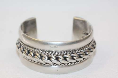 A truly spectacular vintage hand made Egyptian 800 Silver solid ladies bracelet (147.9g) = WOW!!!