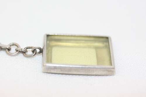 A stunning vintage solid silver photo frame key holder/ chain in fantastic condition