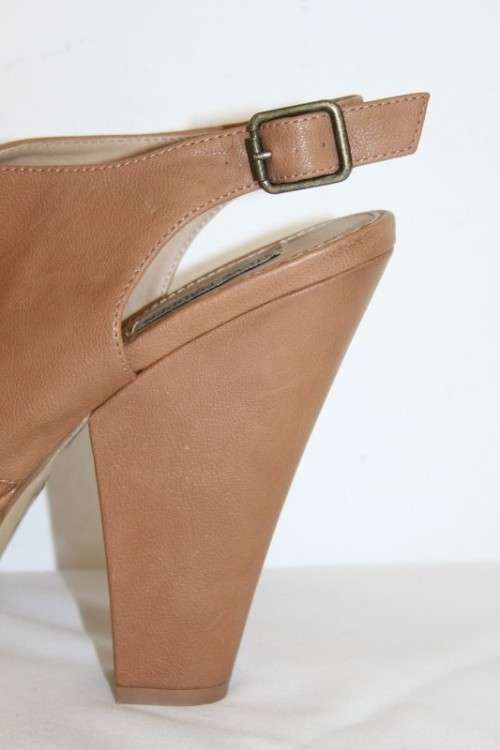 A beautiful pair of Steve Madden "Gabby"chunky-heel slingback platform shoes in Cognac colour
