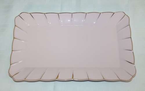 A beautiful Maxwell & Williams "Blush" tea serving set incl. Teapot, mug. milk, sugar & platter
