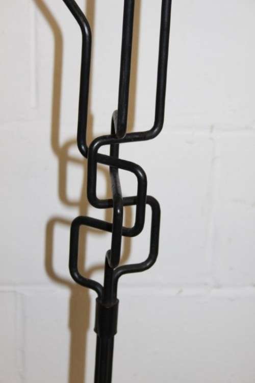 A stunning tall wrought iron 3-candle floor standing candle stand/ holder in excellent condition