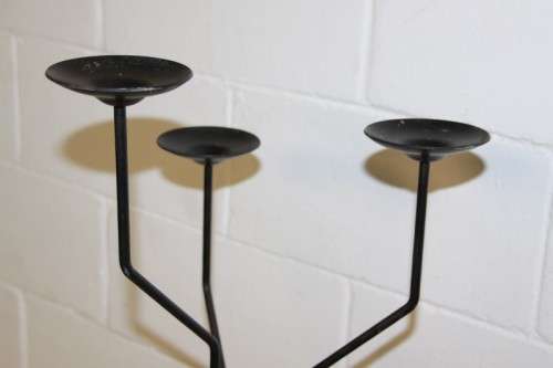 A stunning tall wrought iron 3-candle floor standing candle stand/ holder in excellent condition