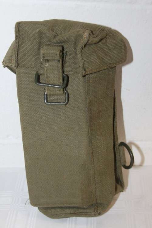 A vintage olive green military water bottle carry bag in very good condition