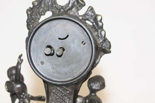 An elegant Victorian bronze revival "cherub" boudoir mantle clock, exquisite detail! Lifespace Sale