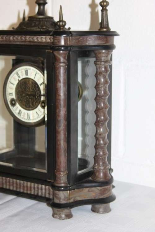 **RS17** A larger red marble & glass double-door pendulum mantle clock w/ a porcelain dial .