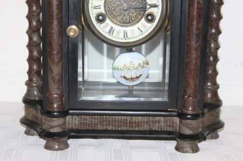 **RS17** A larger red marble & glass double-door pendulum mantle clock w/ a porcelain dial .