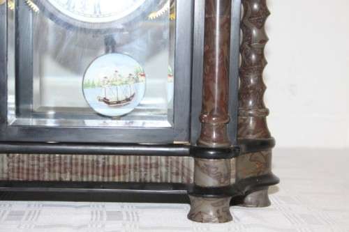 **RS17** A larger red marble & glass double-door pendulum mantle clock w/ a porcelain dial .