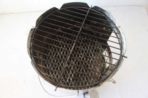 A very useful and portable "Potjie King" outdoor cooking device in its original bag
