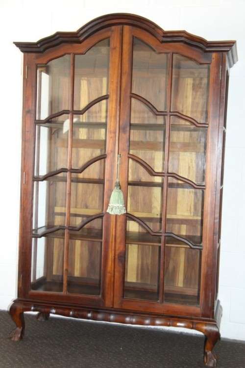 A gorgeous "gabled" display cabinet w/ large cottage pane doors & loads of space! Magnificent!!!