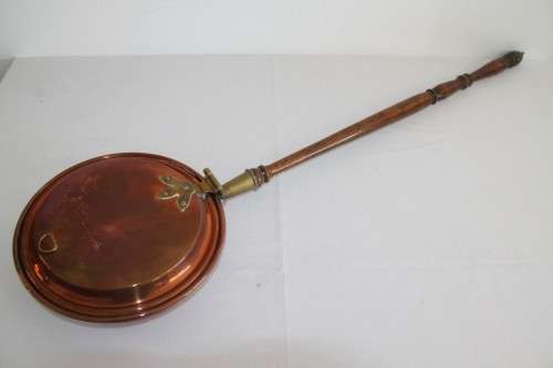 An authentic antique Victorian full size copper "coal" bed warmer with a mahogany handle - RS17Sale