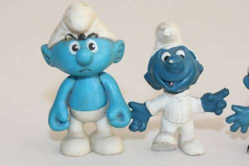 An awesome collection of 10x highly collectable (scarce) vintage Smurf figurines - RS17Sale