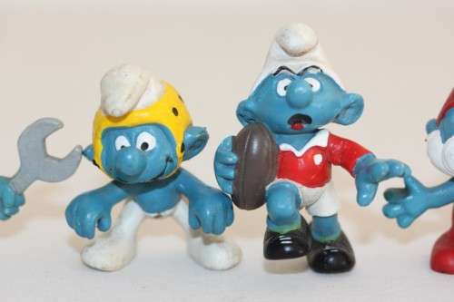 An awesome collection of 10x highly collectable (scarce) vintage Smurf figurines - RS17Sale