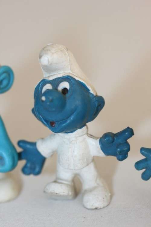 An awesome collection of 10x highly collectable (scarce) vintage Smurf figurines - RS17Sale