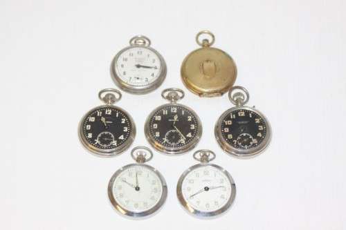 A beautiful collection of assorted vintage & antique mechanical pocket watches for spares/ repairs