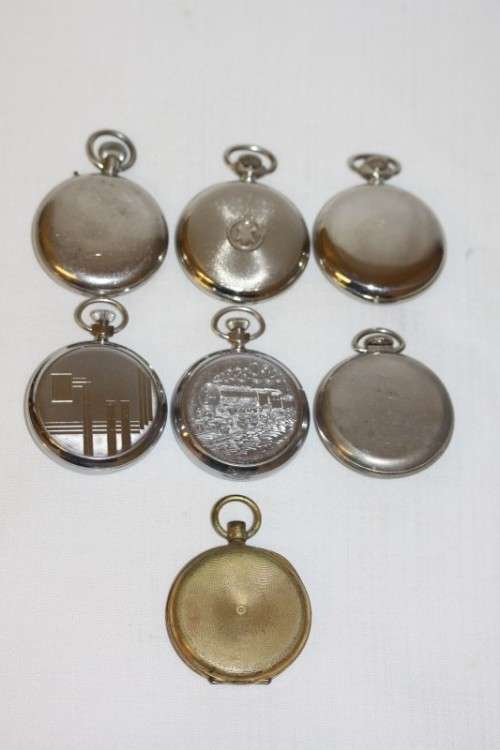A beautiful collection of assorted vintage & antique mechanical pocket watches for spares/ repairs