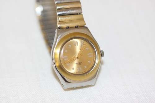 A beautiful Swiss made two-tone (Silver & gold) Swatch "Irony" ladies watch in working condition