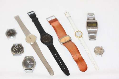 A 'job lot' of assorted ladies & gents watches for spares or for restoration incl Swatch - RS17Sale