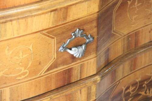 A spectacular vintage Queen Anne fall-top writing bureau with stunning inlays and 2x large drawers