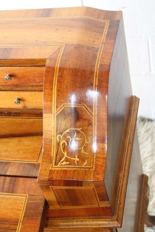 A spectacular vintage Queen Anne fall-top writing bureau with stunning inlays and 2x large drawers