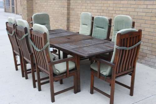 An awesome Garden Pro solid wooden 8-seater garden/ patio set including 8x armchairs & extend table