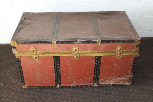 A wonderful large vintage travel/ storage trunk - ideal for extra storage in the house