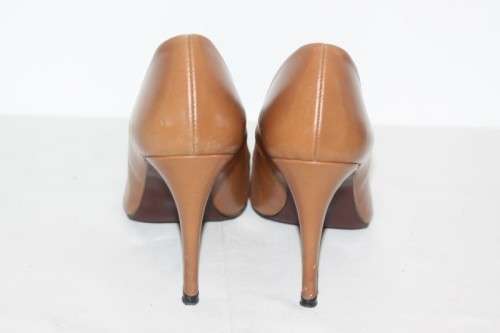 An awesome pair of Cognac brown "Zara" Basic collection stiletto heels in gorgeous condition