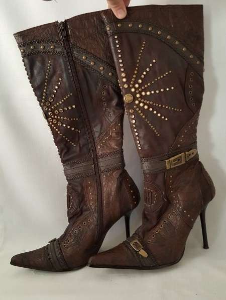 A beautiful and very sexy pair of brown ladies 1to3 mid-calf "studded" stiletto heel zip-up boots