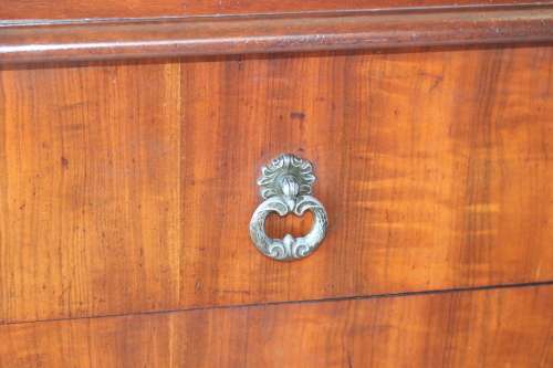 Stunning teak side server with loads of space w/ cutlery drawers & ornate handles