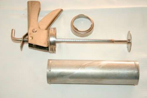 Vintage "Nu-world Industries" Aluminium cookie cutter & icing gun in its original box RS17Sale