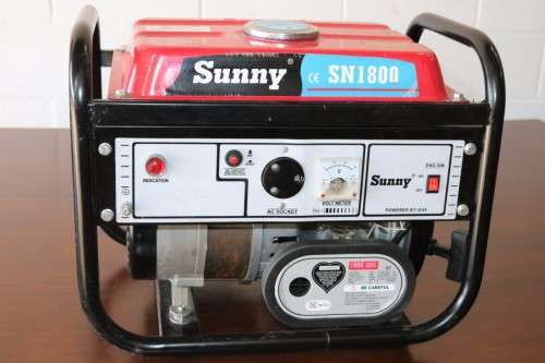 A Sunny SN1800 petrol generator in full working condition - up to 6 hours of power! - RS17Sale