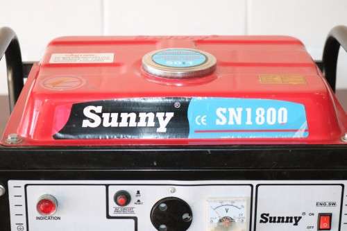 A Sunny SN1800 petrol generator in full working condition - up to 6 hours of power! - RS17Sale
