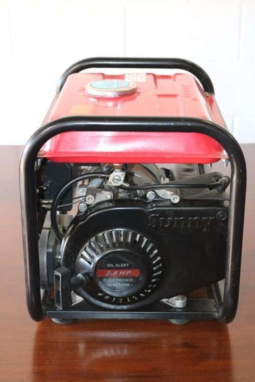 A Sunny SN1800 petrol generator in full working condition - up to 6 hours of power! - RS17Sale