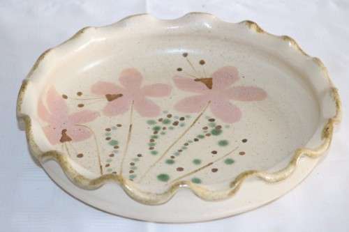 Great pottery display plate - stunning in your kitchen/ living room - in great condition - RS17Sale