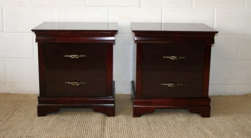 Two wonderful modern single drawer bedside pedestals in amazing condition - Price/pedestal