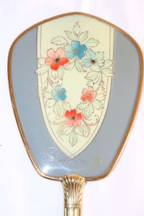 A wonderfully elegant vintage hand mirror with bevelled glass in great condition - RS17Sale