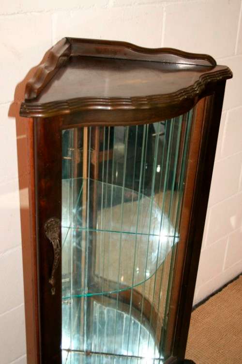 An awesome solid Imbuia ball & claw glass door corner display cabinet in great condition!