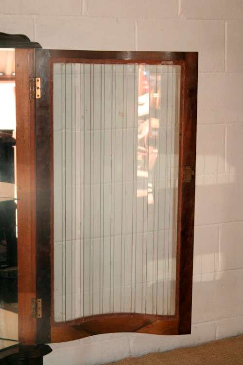 An awesome solid Imbuia ball & claw glass door corner display cabinet in great condition!