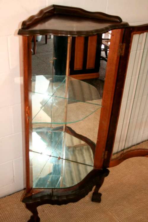 An awesome solid Imbuia ball & claw glass door corner display cabinet in great condition!