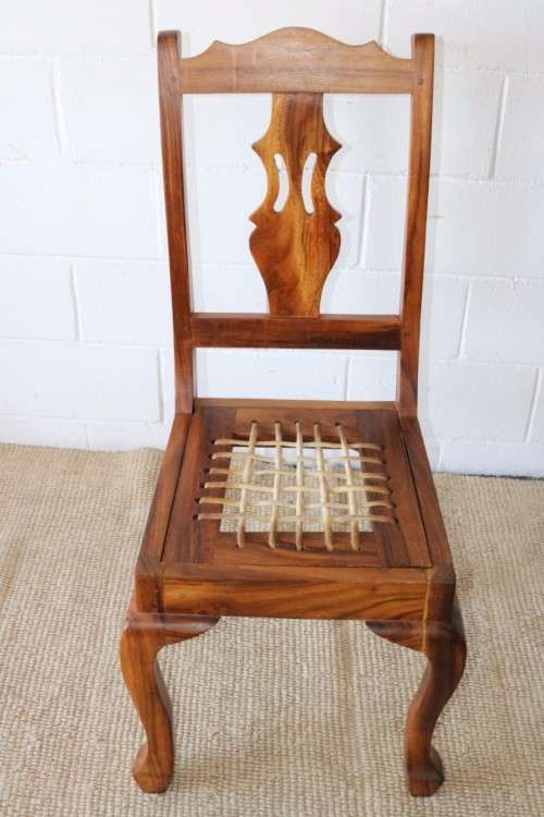 An absolutely magnificent African Blackwood 8-seater dining suite in exquisite condition - WOW
