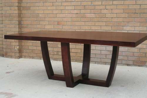 An awesome and stylish modern-styled 6 to 8 seater dining suite in excellent condition