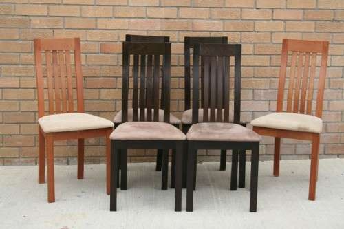An awesome and stylish modern-styled 6 to 8 seater dining suite in excellent condition