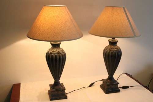 2x magnificent tall table lamps w/ gorgeous lampshades - amazing in your living room - price/lamp