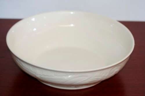 A beautiful X-large (39.5cm) Belgian made Royal Boch "Classic" Ivory porcelain bowl = Stunning!!!