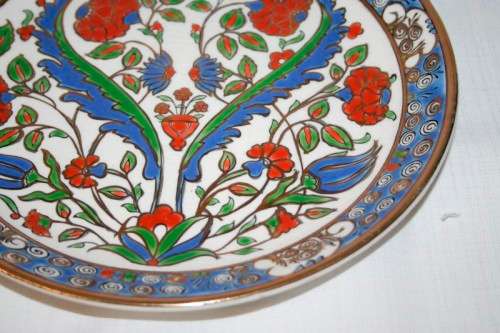 A beautifully made original Greek Keramikos Potteries hand painted plate with gorgeous bold colours