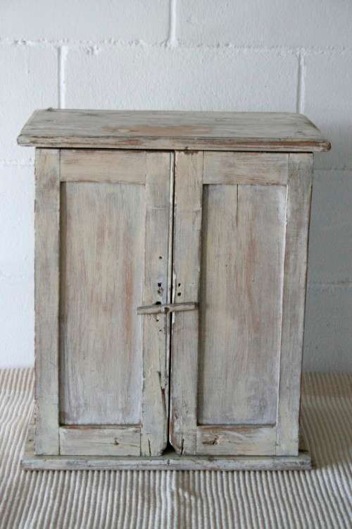 Wonderful vintage wooden bathroom/ medicine/ vanity wall cabinet; perfect for restoration - RS17Sale