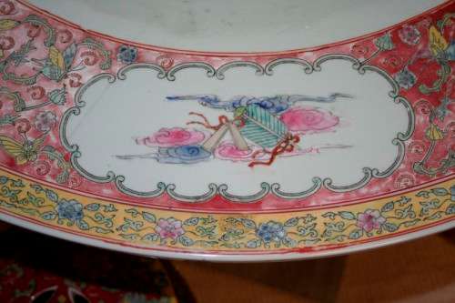 **RS17** A stunning & vibrant hand painted Chinese glaze porcelain garden table & 4x stools